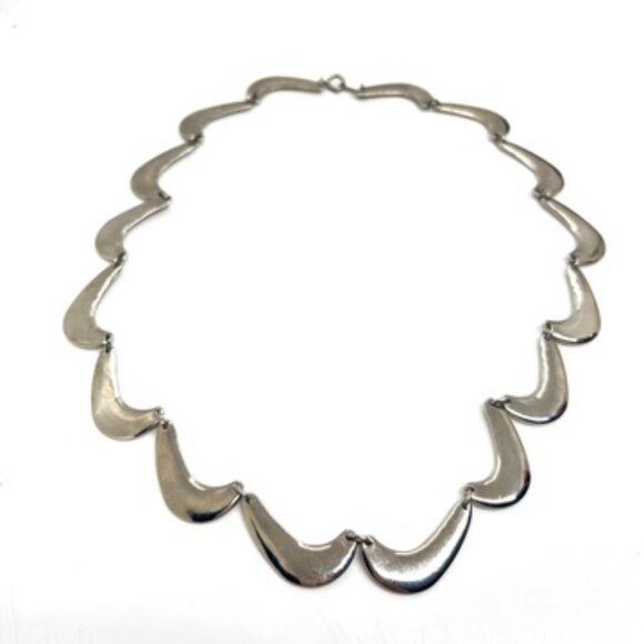 VINTAGE MODERNIST MOON CRESCENT LINK NECKLACE SILVER TONE SCALLOP BIB COLLAR - Picture 8 of 16